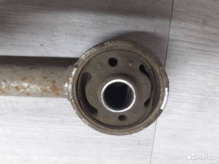 Тяга задняя продольная левая Kia Spectra