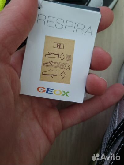 Кроссовки Geox, 33, новые