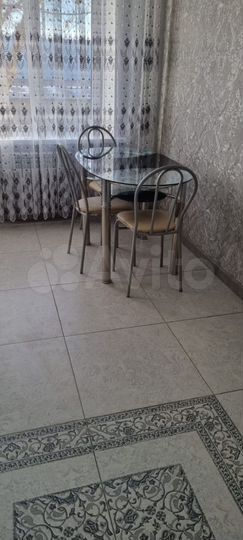 3-к. квартира, 60 м², 1/5 эт.