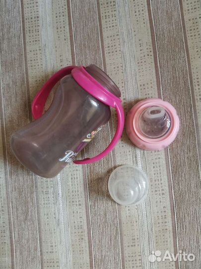 Поильник для девочки Canpol 6 мес. +