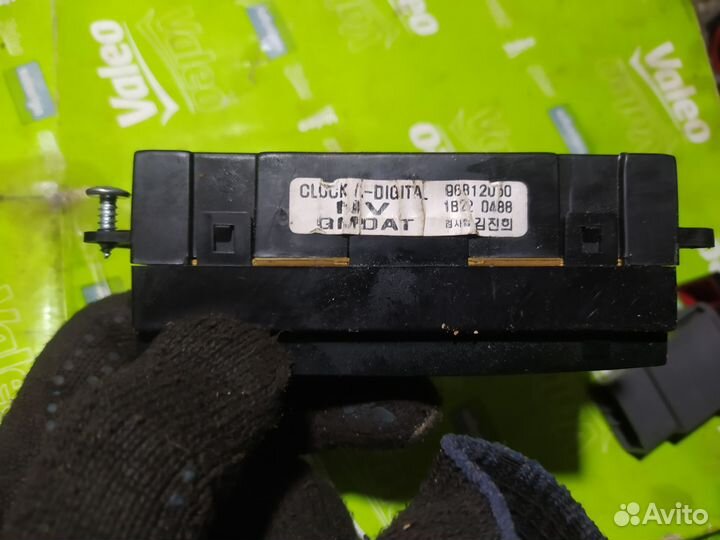 Часы салонные лачетти