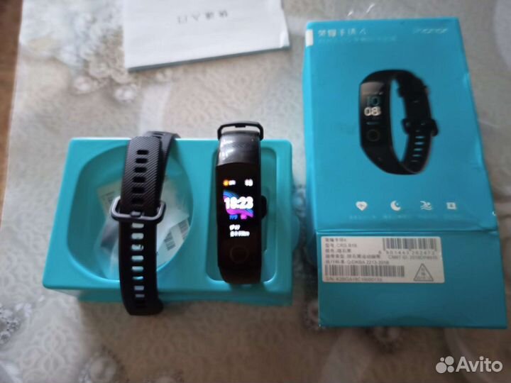 Смарт браслет Honor band 4