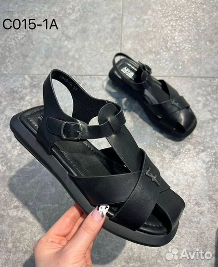 Сандалии женские