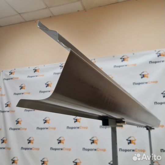 Ремкомплект правого порога VW Passat B3 кузовной