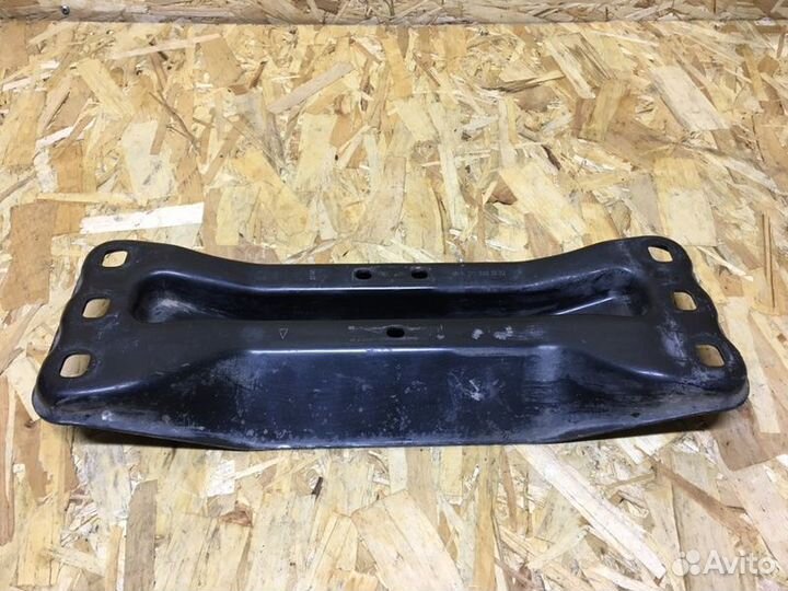 Кронштейн кпп Mercedes-Benz W212