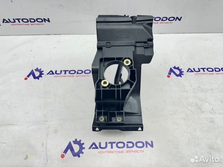 Педаль тормоза Mercedes C-Class W203