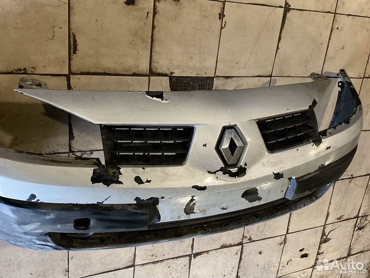 Бампер передний Renault Megane 2