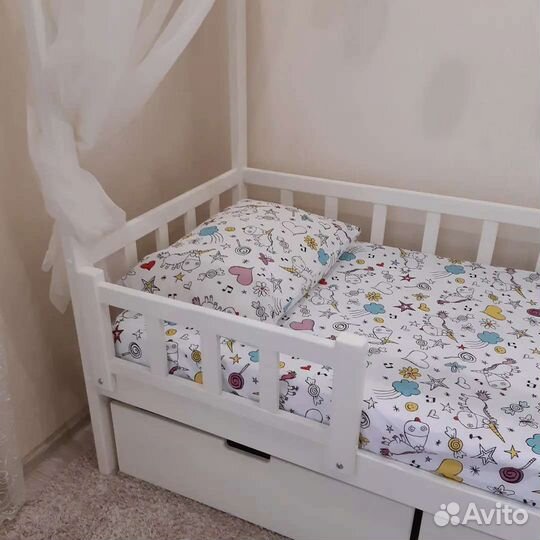 Детская кровать домик