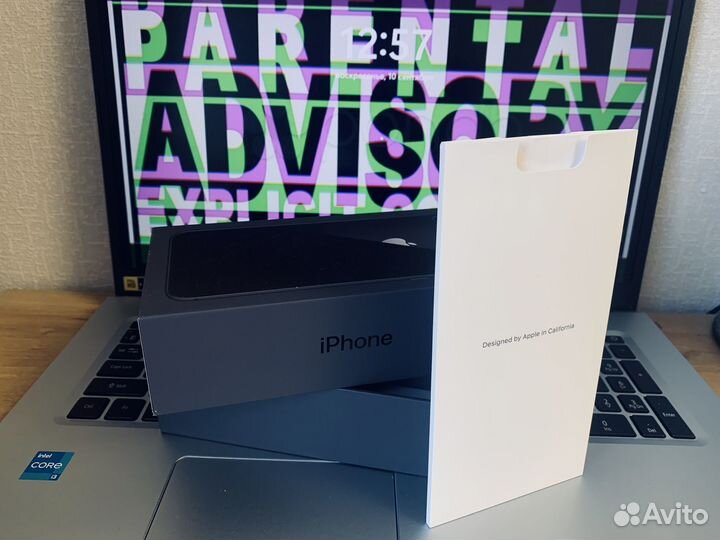 Коробка от iPhone 8 plus