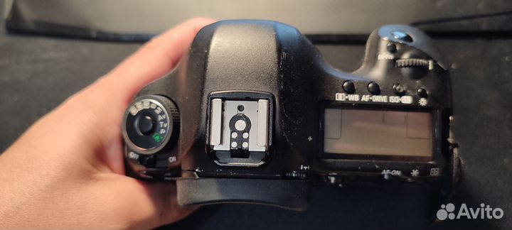 Зеркальный фотоаппарат Canon 5d mark iii