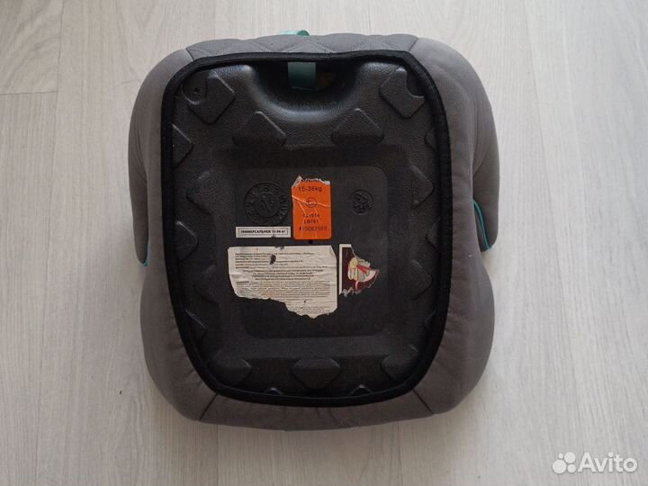 Детский бустер 15-36 кг