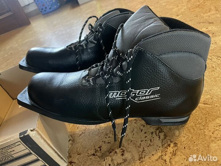 Лыжные ботинки мотор