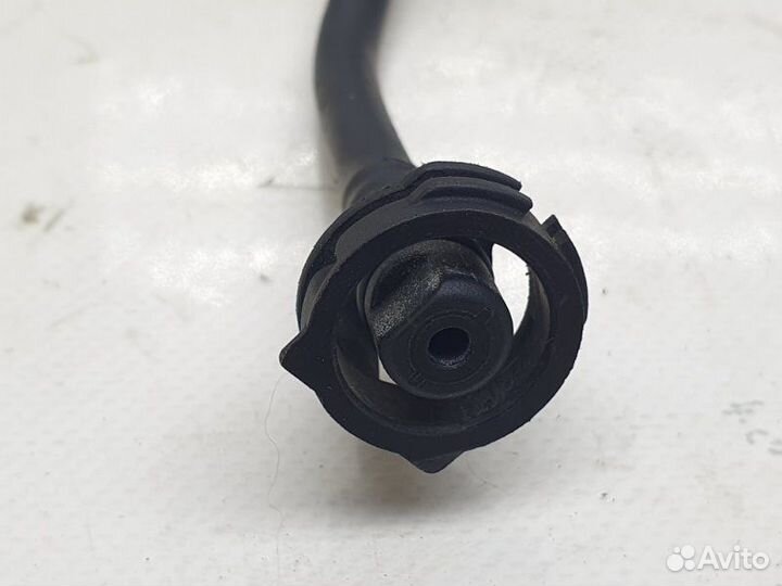 Патрубок системы охлаждения Audi A5 3.2 2009