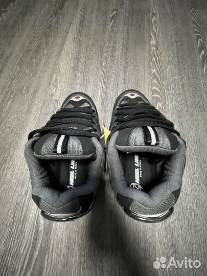 Dc shoes osiris circa globe dvs etnies fallen adio