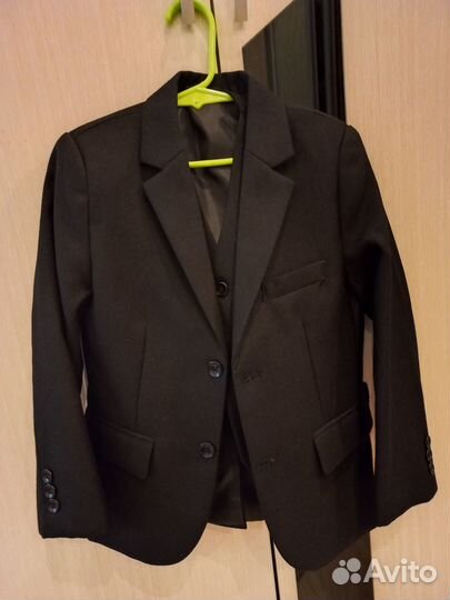 Костюм тройка на мальчика120см