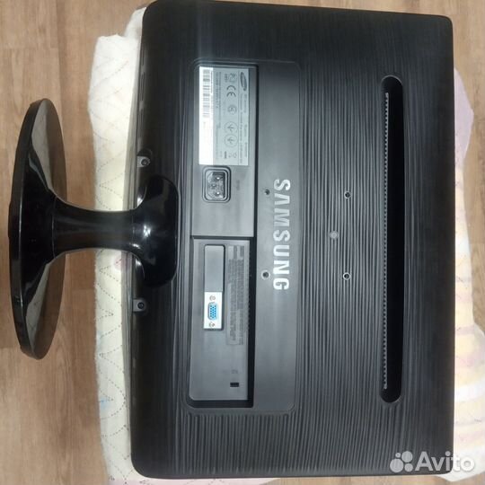 Монитор Samsung B1930NW