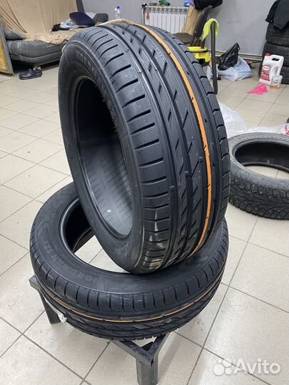 Ikon Tyres CHARACTER ULTRA 245/45 R18 100W
