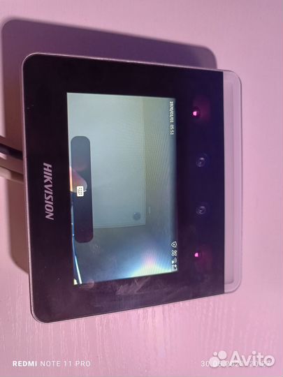 Биометрический терминал Hikvision DS-K1T331W