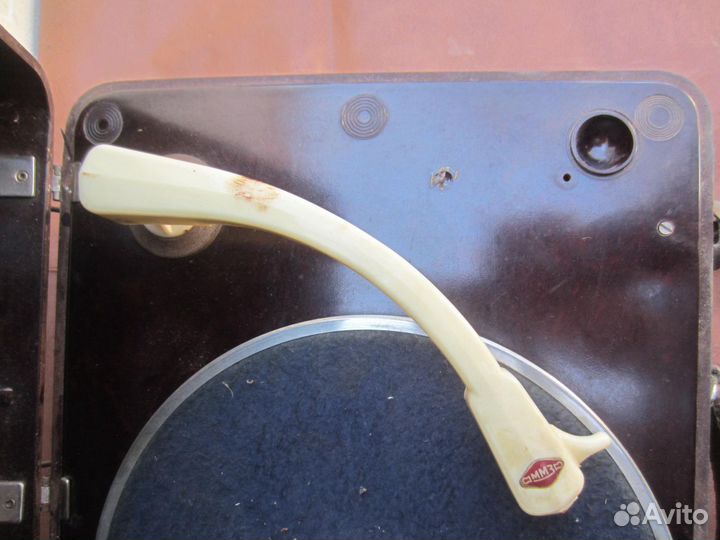 Электро-патефон мэтп СССР 50-х годов выпуска