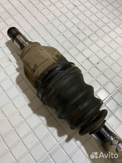 Привод правый Toyota Corolla E150