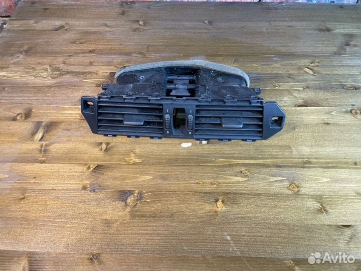 Воздуховод салона передний Bmw 5 E60 N52B25 AF