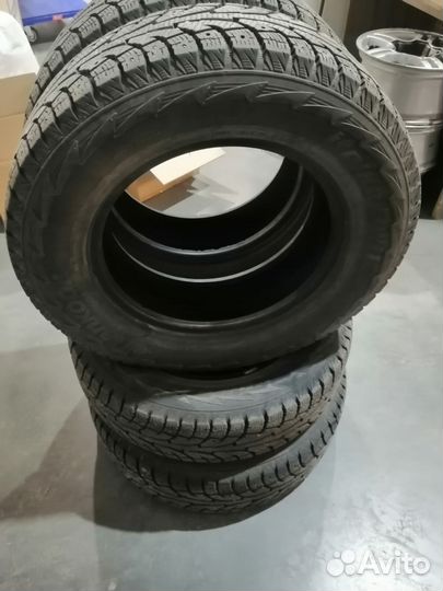 Hankook I'Pike RW11 215/70 R16 100T