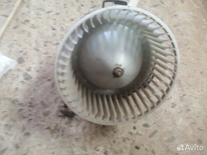 Мотор отопителя Mazda 3 BK LF 2006