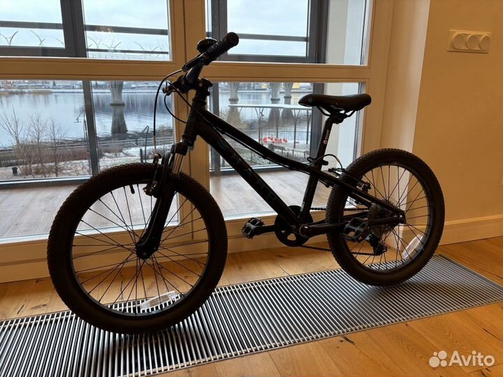 Велосипед подростковый Haro Flightline 20