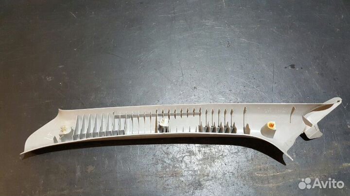 Накладка передней правой стойки Subaru Impreza Wrx