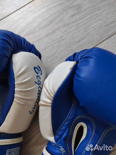 Боксерские перчатки 8 oz