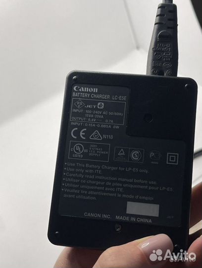 Зеркальный фотоаппарат