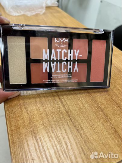 Палитра теней NYX