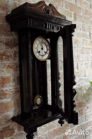 Часы старинные настенные, с боем, Густав Беккер