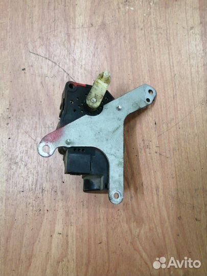 Моторчик отопителя Nissan Almera N15