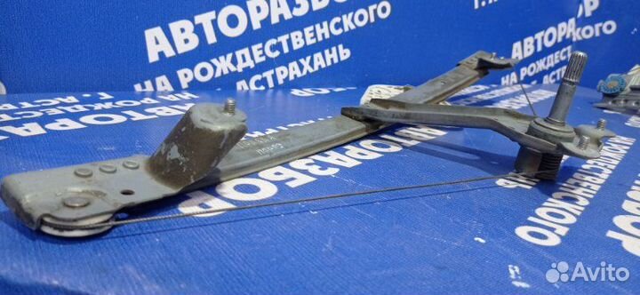 Передний правый стеклоподъемник Renault Logan 1