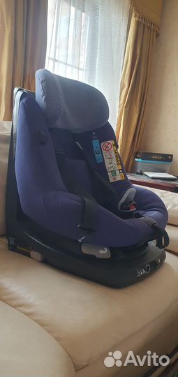 Автокресло Maxi Cosi AxissFix Plus поворотное