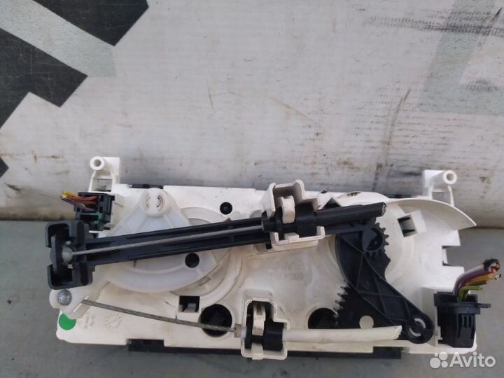 Блок управления печкой Peugeot 308 1.6 EP6 2007