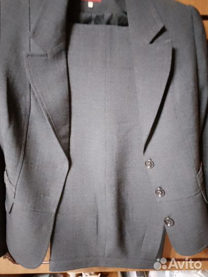 Брючный костюм женский