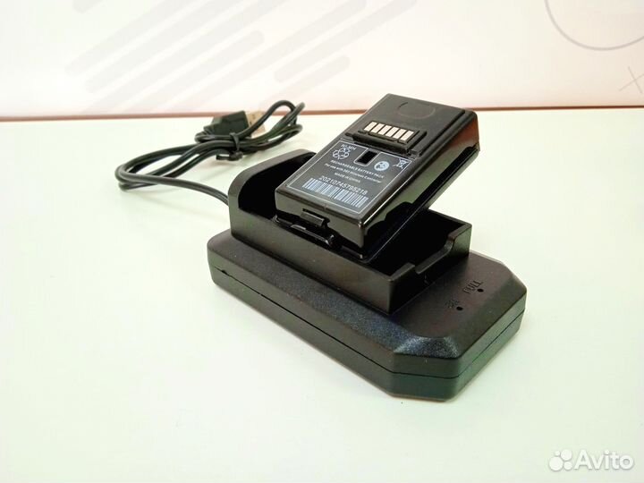 Зарядн. устройство для 2геймпадов Хbox 360 +2Акб