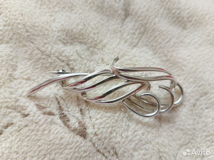 Изделия из серебра(серьги,браслет,подвеска,брошь)