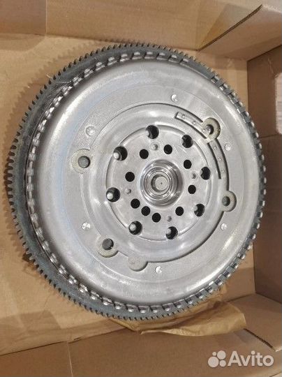 Маховик mercedes Sprinter Classic 906-909 LUK