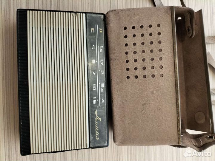 Радиоприемник транзисторный Нева Selga Алмаз