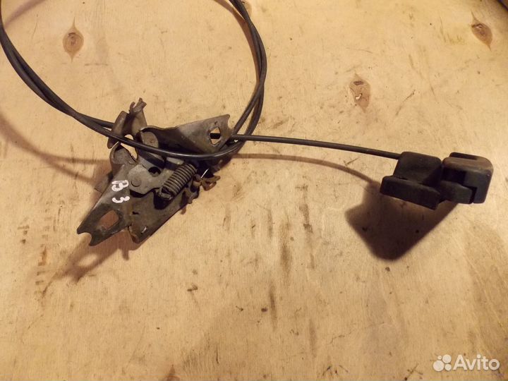 Трос,ручка,замок Капота Passat B3