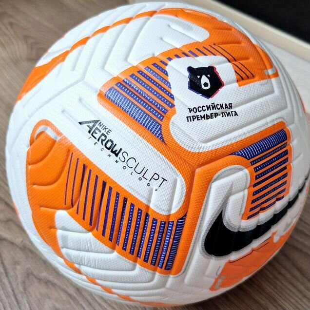 Футбольный мяч nike рпл размер 5 fifa quality