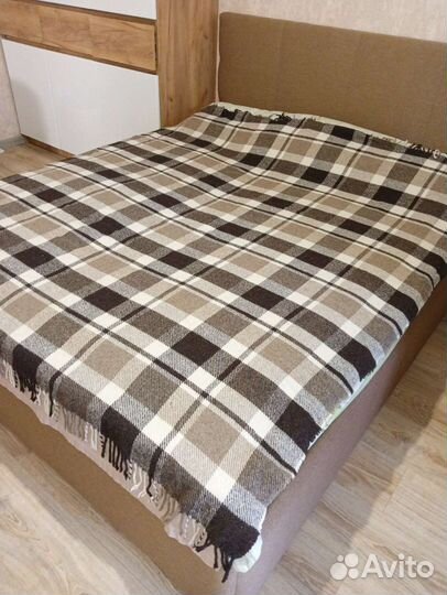 Плед шерстяной