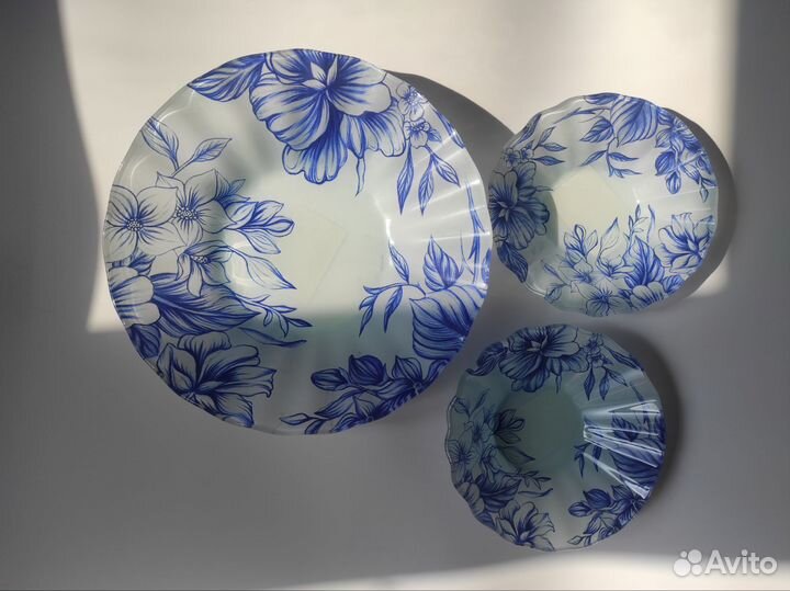 Тарелки салатники стеклянные новые набором