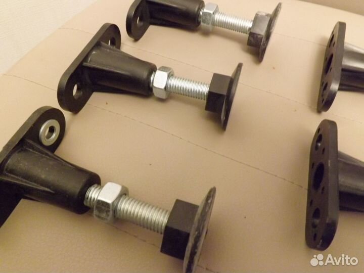 Ножка для мебели регулируемая 10\8 см 1 шт