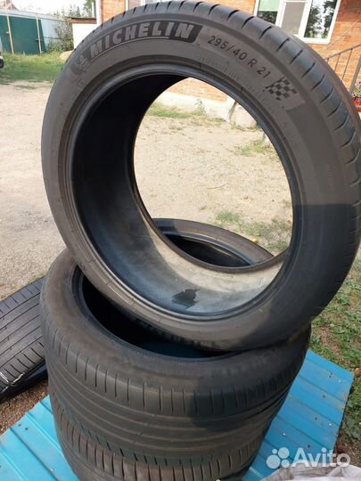 Michelin Pilot Sport 4 SUV 295/40 R21