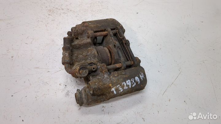 Суппорт Toyota RAV 4, 2005