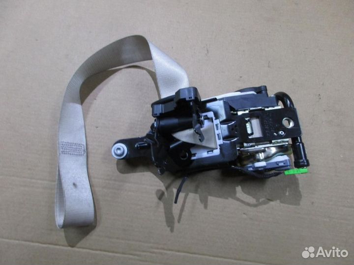 Ремень безопасности передний левый w207 coupe E